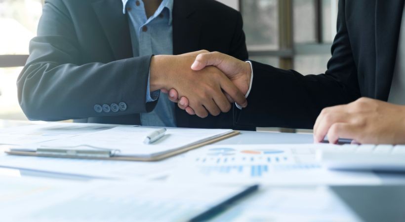 Gestão de Contratos e Licitações